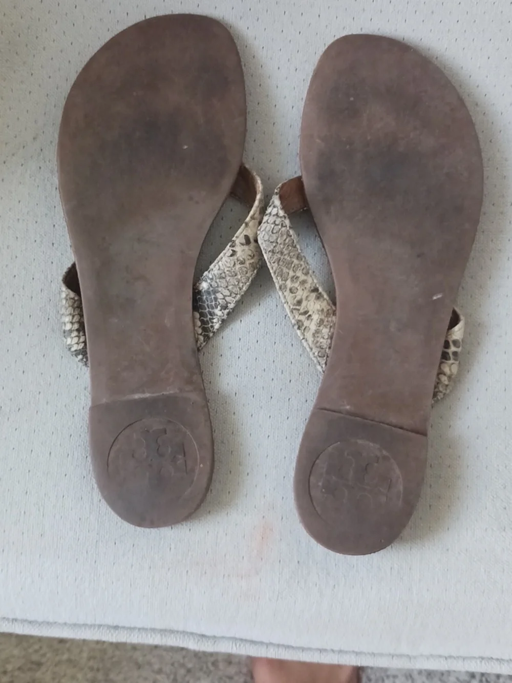 TORY BURCH TT Flat Thong Sandals
